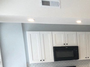 Brand new kitchen with premium appliance package